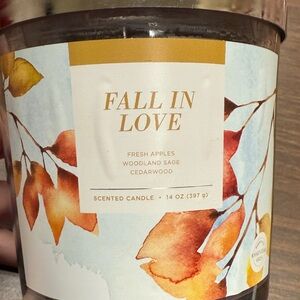 Autumn Leaves Scented Candle - Brown and Cream
